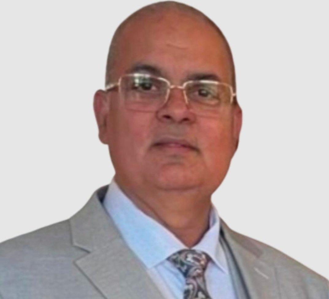 passport-size-photo-left