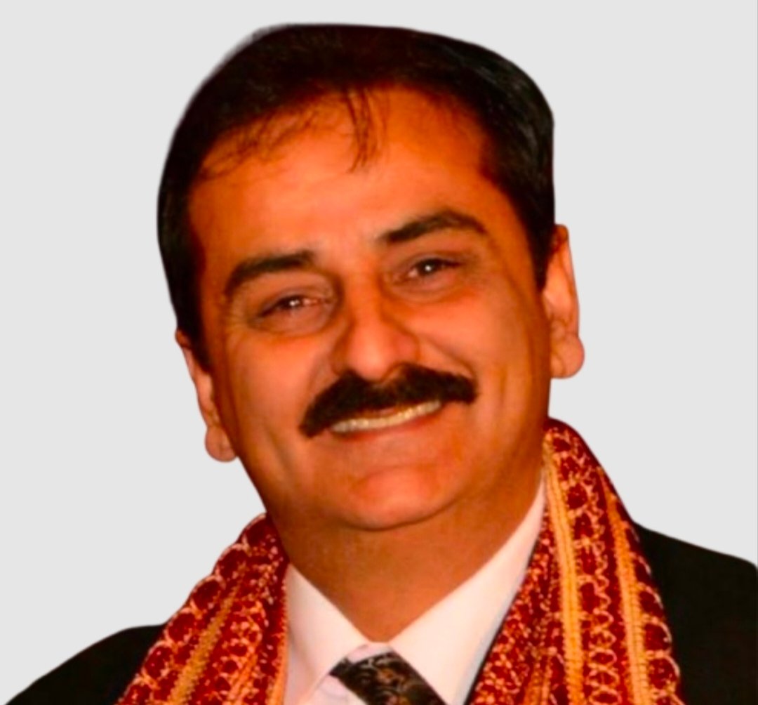 passport-size-photo-left